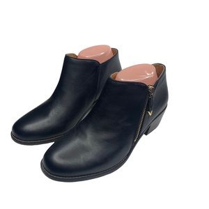 NWD Vionic black leather comfort side zip ankle booties size 9